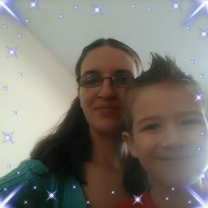 Meet your Posher, Deedee